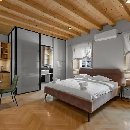 Diocletian Palace Lux Apartman Cu 2-diocletian Palace