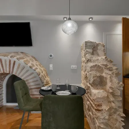Lägenhet Diocletian Palace Lux Apartman Cu 2-diocletian Palace *